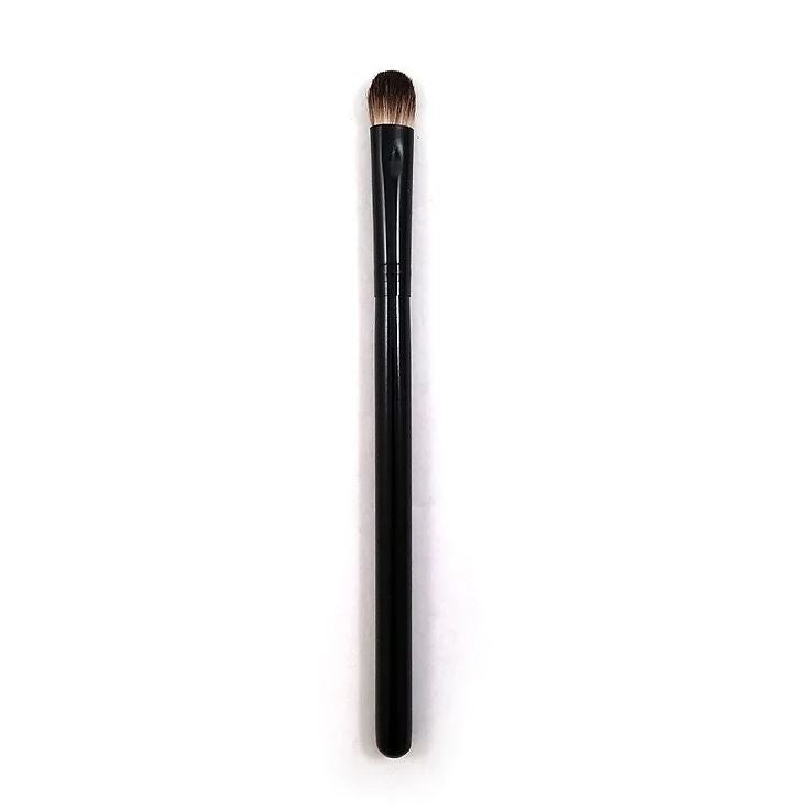 Morphe B77 Oval Shadow Brush